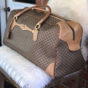 ❤️ Beautiful Classic Gucci Travel Bag!😍